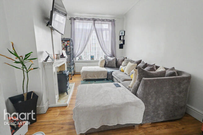 3 bed Terraced for sale Image 5