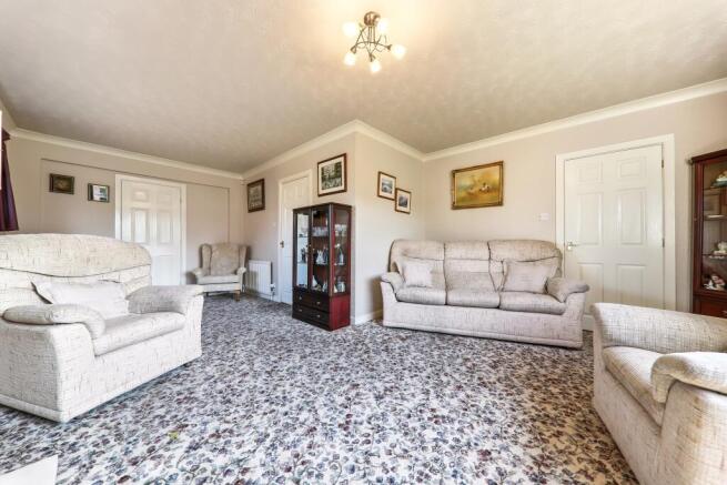 4 bed Detached for sale Image 4