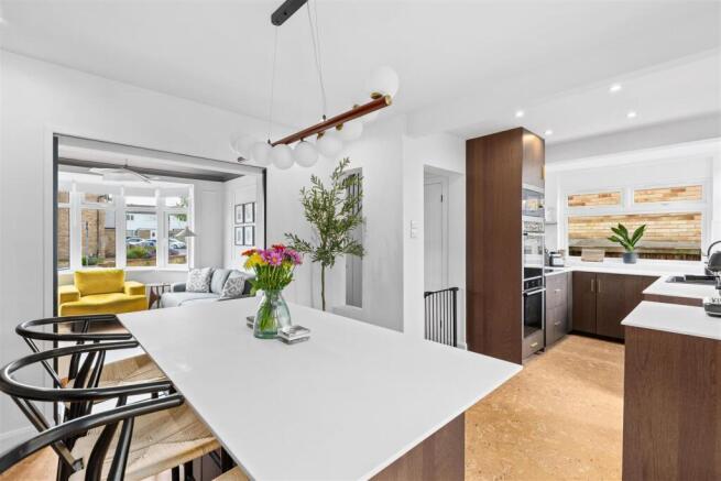 Breakfast bar island