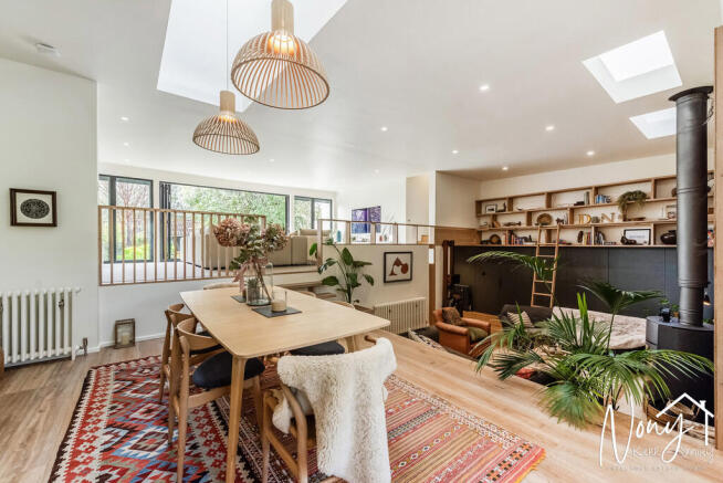 Ph28_6509535 - Co...