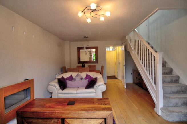 IMG_7991_2_3_Interior 4