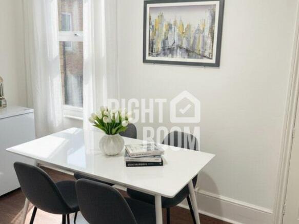 d-room-2-26-cholmeley-road-rg1-3nq-1046172