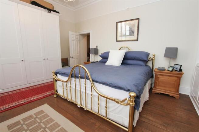 BEDROOM 2.jpg