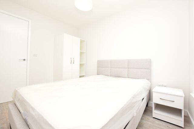2 bed Apartment to rent Image 4
