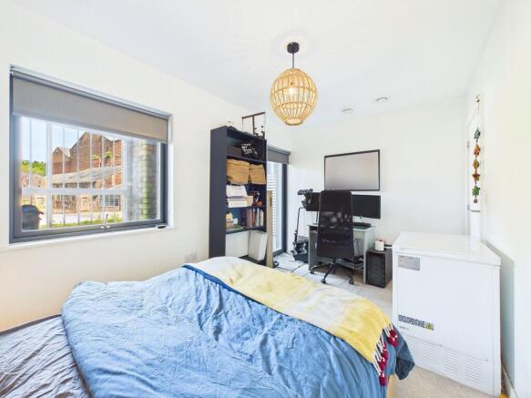 2 bed Duplex for sale Image 11