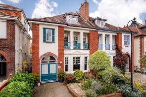 69, Downs Park East, Westbury Park, Bristol BS6 7QG