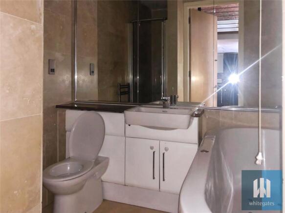 2 bed Apartment to rent Image 5