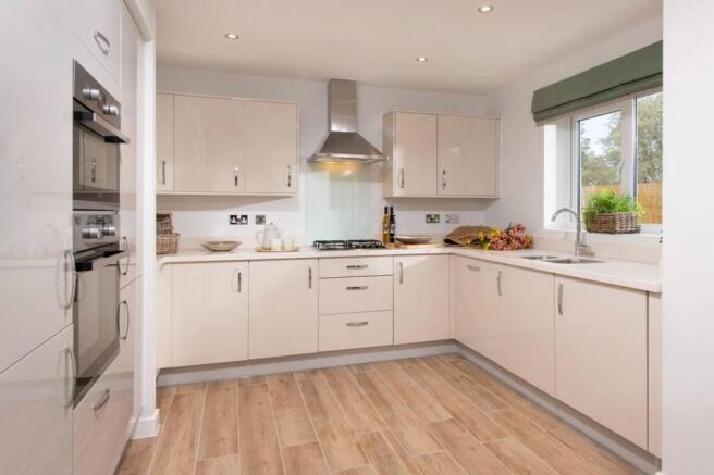 4 bed Detached for sale Image 6