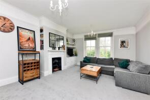 Flat A, 4, Endsleigh Gardens, Surbiton KT6 5JL