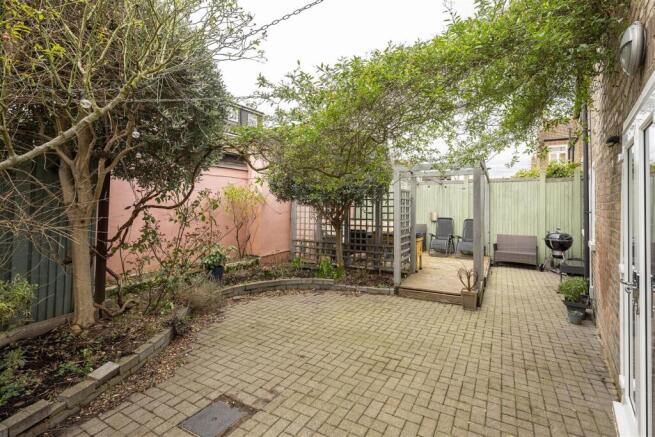 Lansdowne Road, E17