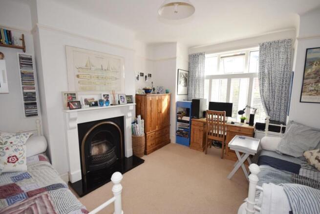 SITTING ROOM.JPG