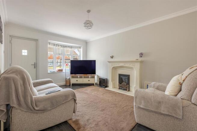 43 Dunton Hall Rd 11.jpg