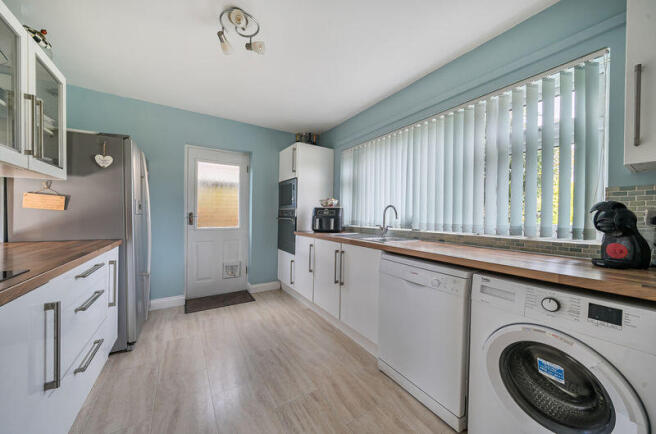Limden Close Stonegate photo 4