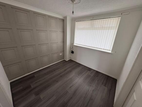 3 bed Semi-Detached to rent Image 5