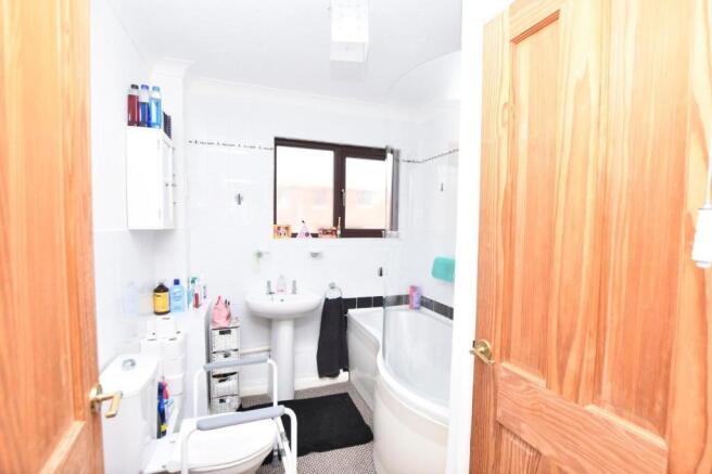 Bathroom/Wc