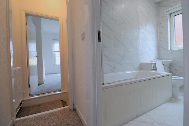 3 bed Semi-Detached for sale Image 10