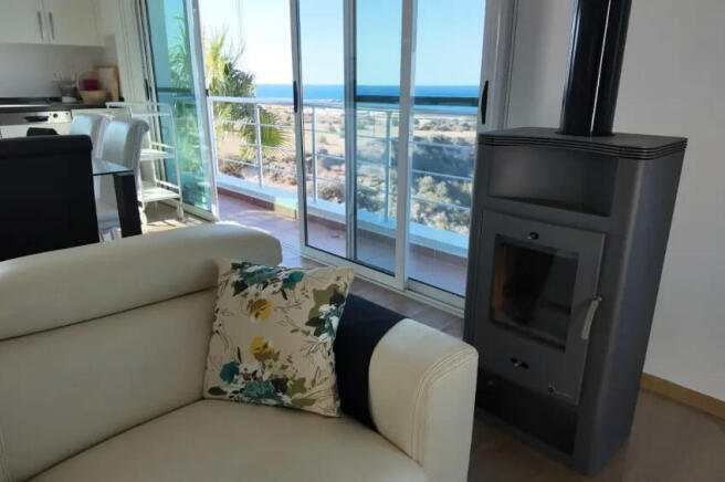 2 Bedroom Elegant Corner Duplex Penthouse with Expansive Outdoor Living Space Image 90 3