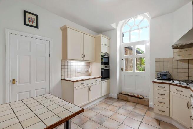 3 bed Detached for sale Image 9