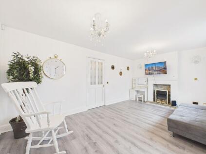 Holly View, Felling, NE10