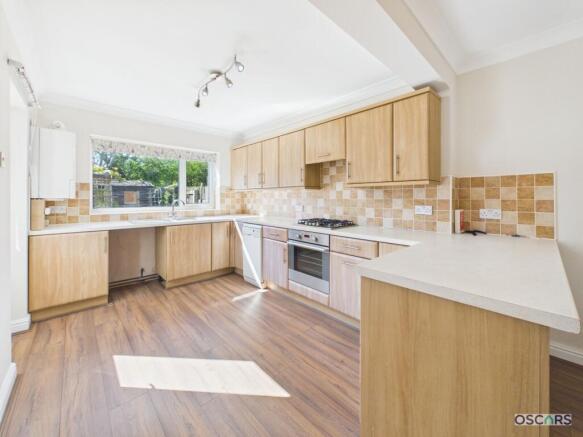 2 bed Semi-Detached Bungalow for sale Image 9