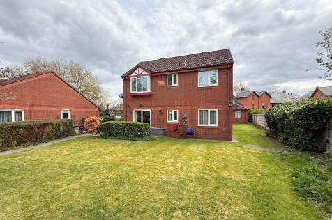 The Spinney, Urmston, Manchester, M41