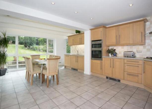 Kitchen/Breakfast
