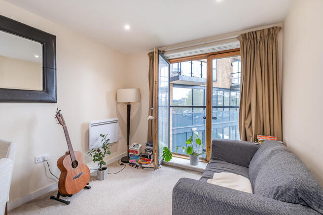 21 Durnsford Road, London, SW19 photo 4