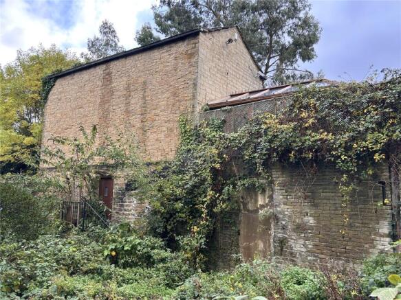 Canal Cottage, View Croft Road, Shipley, West Yorkshire photo 4