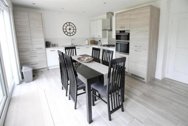 3 bed Detached for sale Image 7