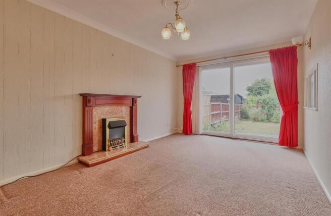 Lounge Dining Room to Rear