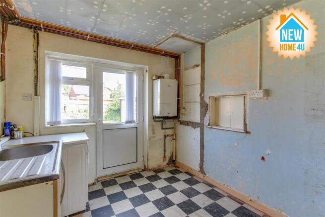 KITCHEN:
