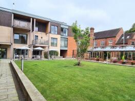 68, Monks Close, Lichfield WS13 6QR