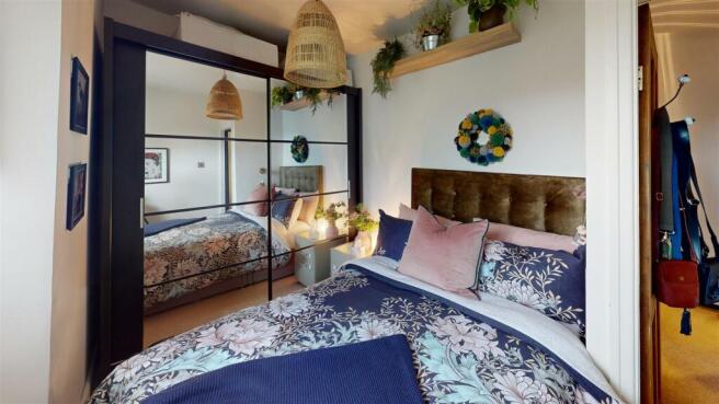 Inglenook-Cottage-Bedroom.jpg