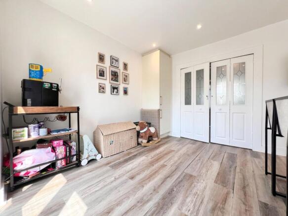 3 bed Semi-Detached for sale Image 5