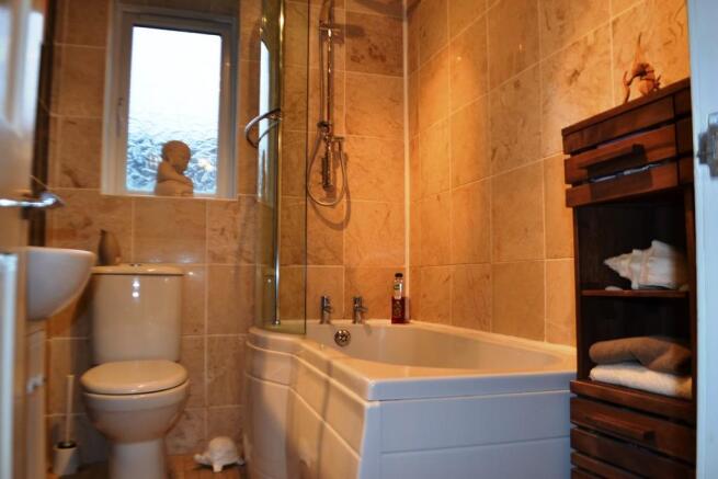 Bathroom S65 3DU