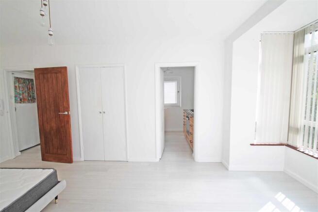 Studio Room