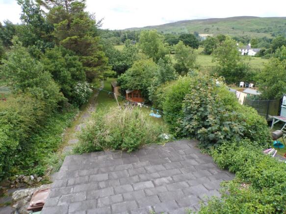Open countryside vie