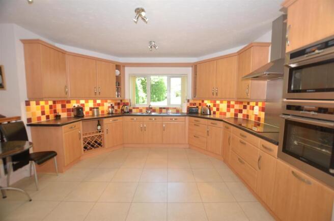 Fitted Kitchen