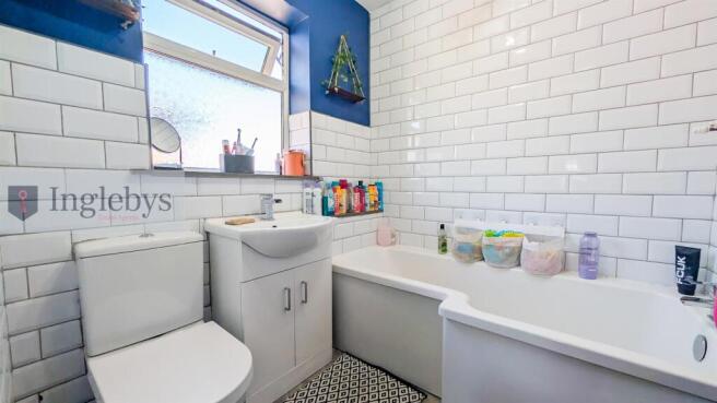 3 bed Semi-Detached for sale Image 9