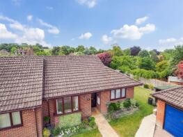 23, Ashlawn Gardens, Andover SP10 2EU
