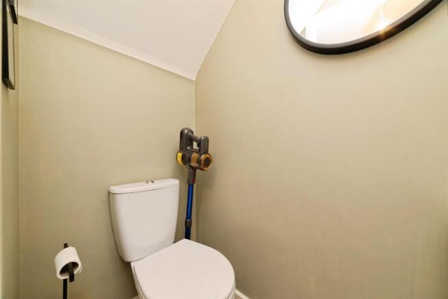 2 bed Semi-Detached for sale Image 7