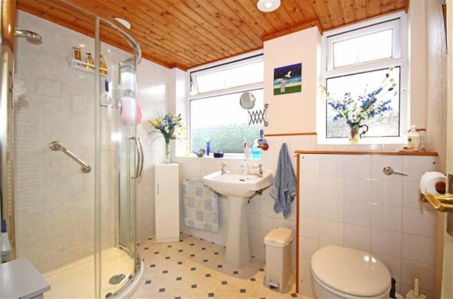 SHOWER ROOM