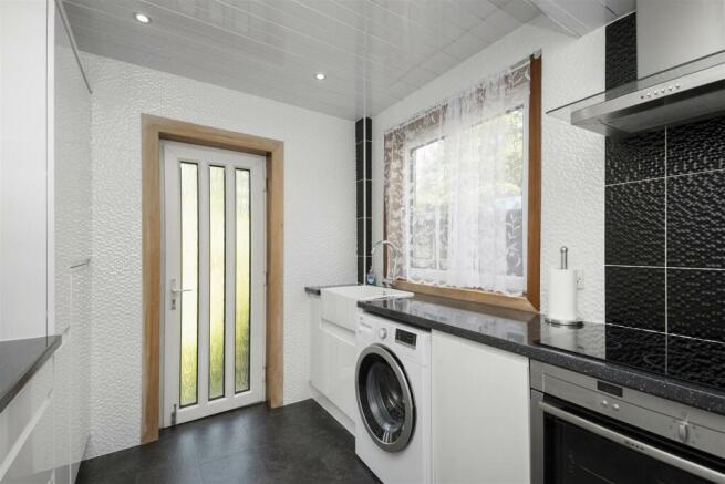 28 Linburn Grove11.jpg