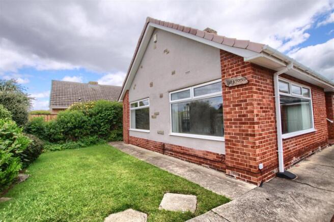 3 bed Detached Bungalow for sale Image 10
