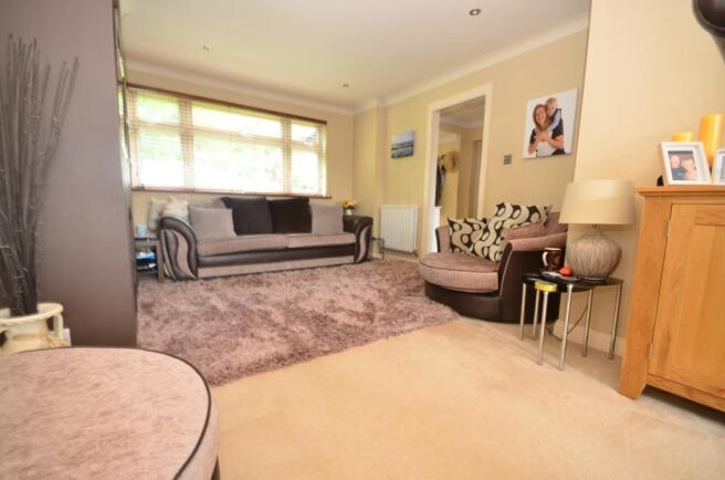 hillyfield lounge