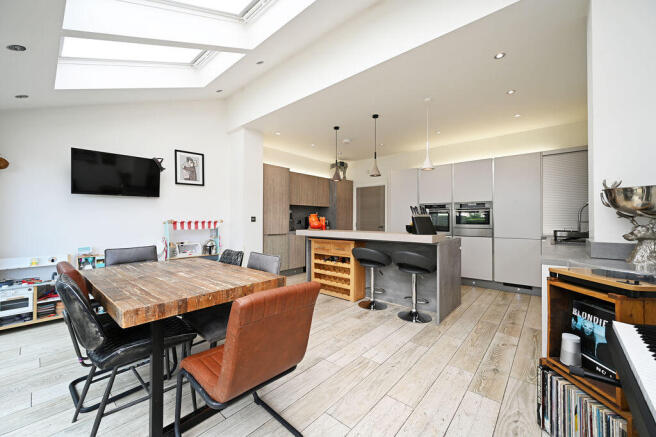 4 bed End of Terrace for sale Image 10