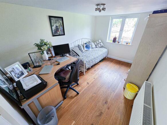 Office/Bedroom 5