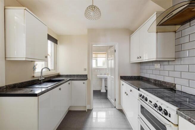 Trumpington Road, E7