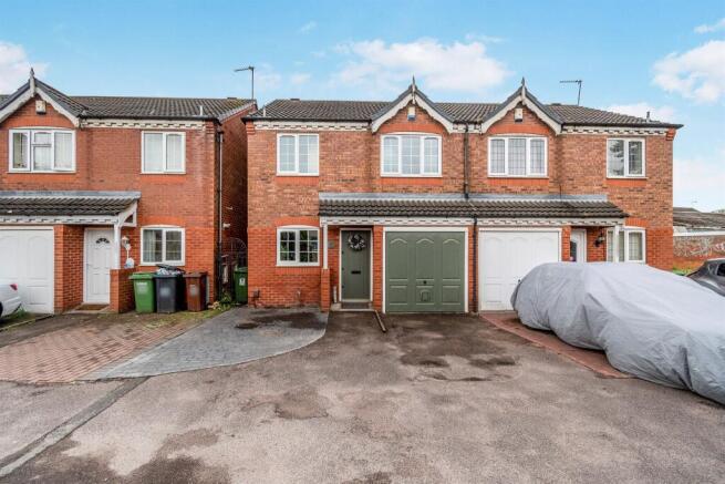 3-bed semi-detached on Cannock Road, Springfield, Wolverhampton, £240,000