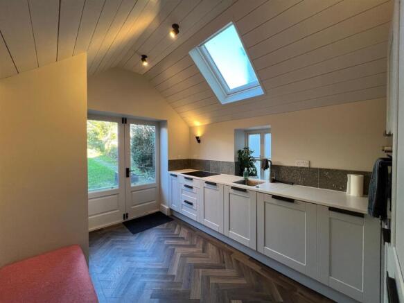 Kitchen (2)